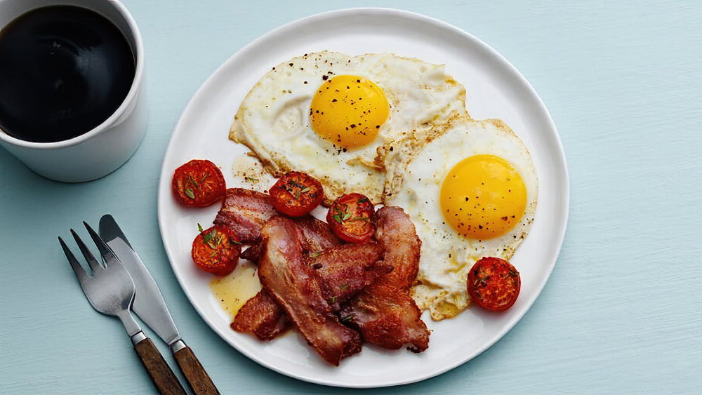 Receta bacon con huevos al estilo keto